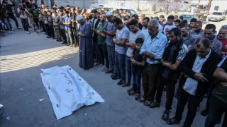 Gazze'de İsrail katletmeye devam ediyor
