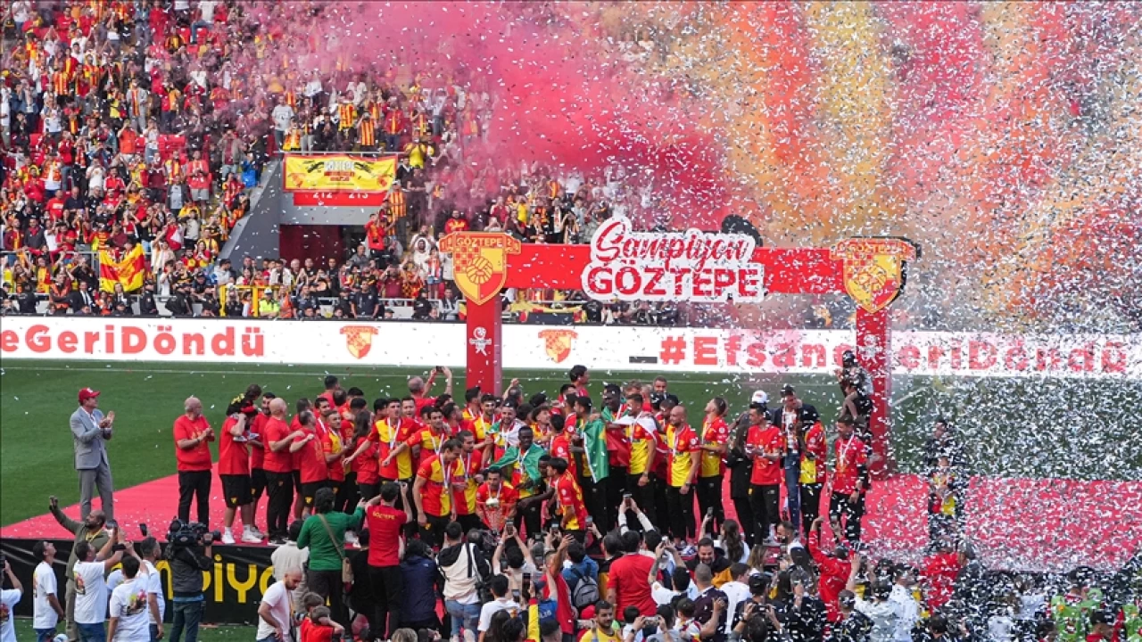 Göztepe şampiyonluk kupasını kavuştu