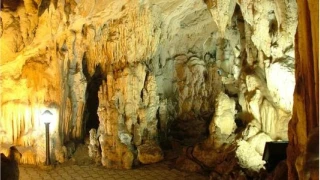 Gürcüoluk Mağarası: Sarkıt ve dikitleriyle dikkat çeker