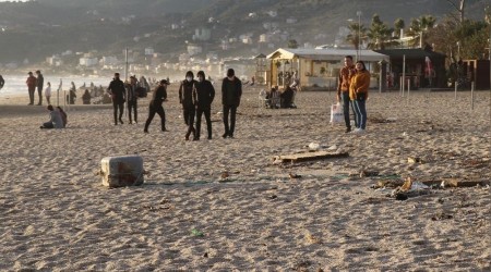 Güzelim sahilllerimizi kirletiyorlar