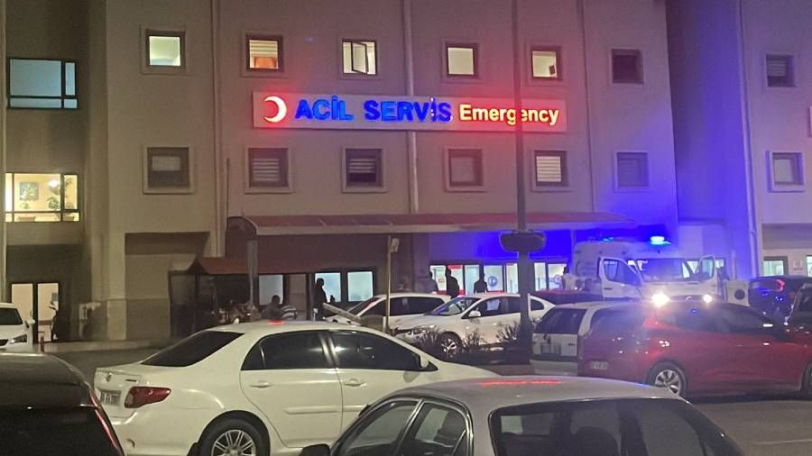 Hastanede �al��an teknisyenden int�rn doktora t�fekli sald�r�
