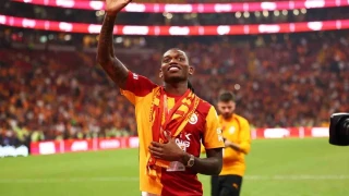 Her transferde Galatasaray'�n kar��s�na ��kt�lar