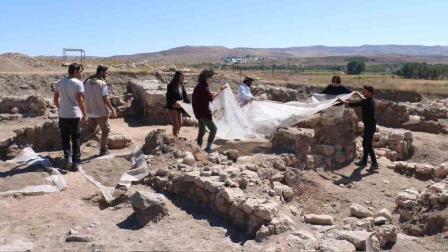 Hititlerin ar�ivi Sivas'ta bulundu