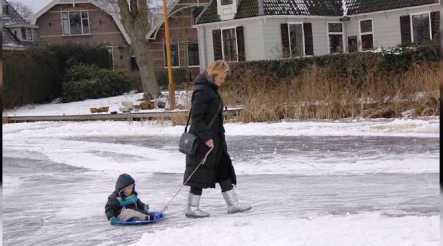 Hollanda'da kar frtnas hayat olumsuz etkiliyor