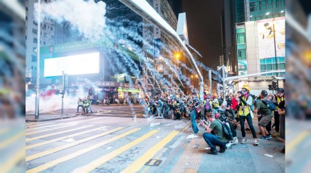 Hong Kong ekonomisi teknik resesyonda