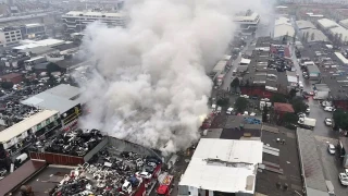 �kitelli Atat�rk Sanayi Sitesi'nde yang�n