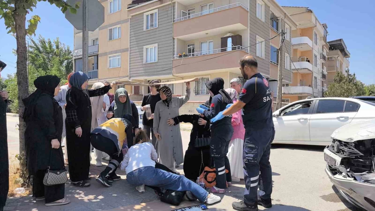 �neg�l'de zincirleme kaza: 1'i komiser 5 yaral�