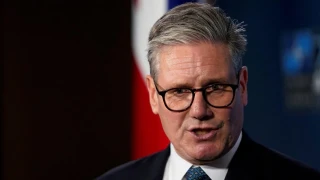 �ngiltere Ba�bakan� Starmer, Gr�nland konusunda Danimarka'ya deste�ini ABD Ba�kan� Trump'a da iletti