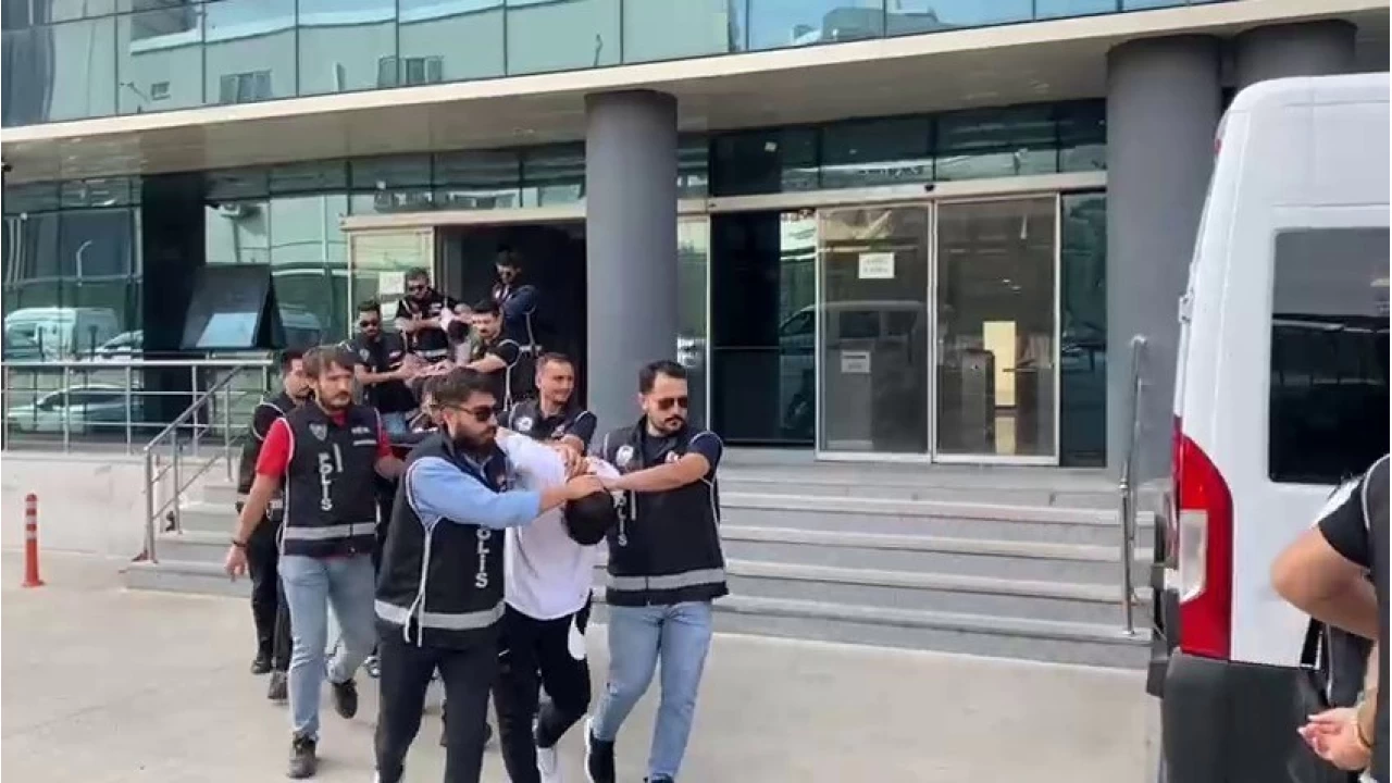 nterpol tarafndan aranan 11 pheli Trkiye'de yakaland