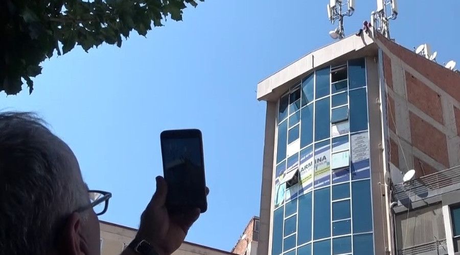 �ntihar giri�imini film gibi izlediler