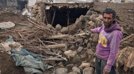 İran'daki depremde 1127 kişi yaralandı