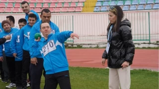 Isparta'da yarışan özel sporcular ödüllendirildi