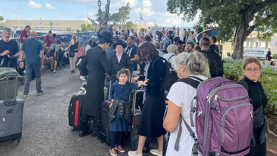 �srail, Gazze �evresinden yakla��k 500 bin vatanda��n� tahliye etti