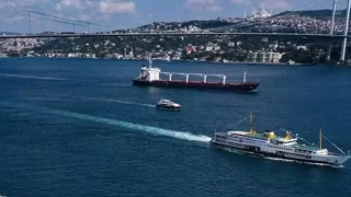 İstanbul Boğazı yeniden gemi trafiğine açıldı
