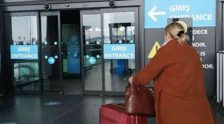 İstanbul Havalimanı'na girişte bilet kontrolü uygulaması kaldırıldı