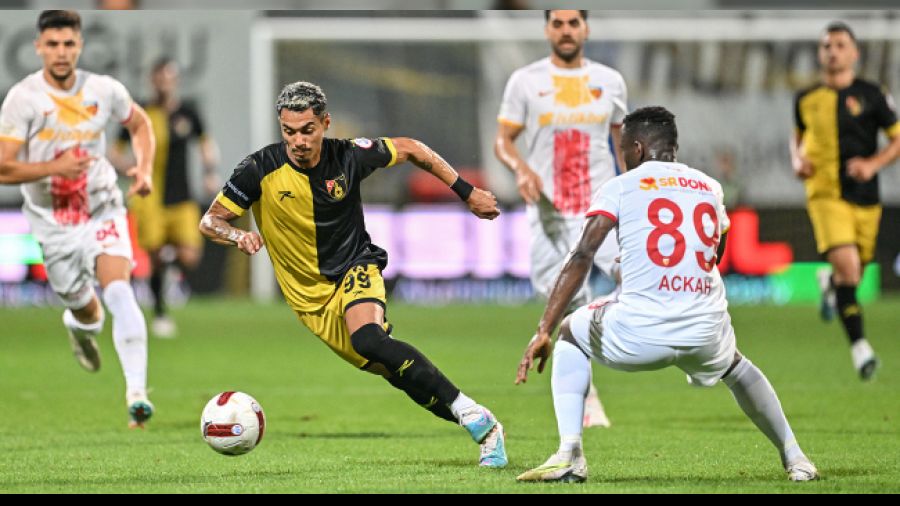 İstanbul'da beraberlik gecesi