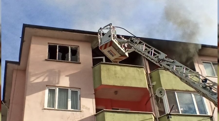 İtfaiye ekiplerinden başarılı kurtarış