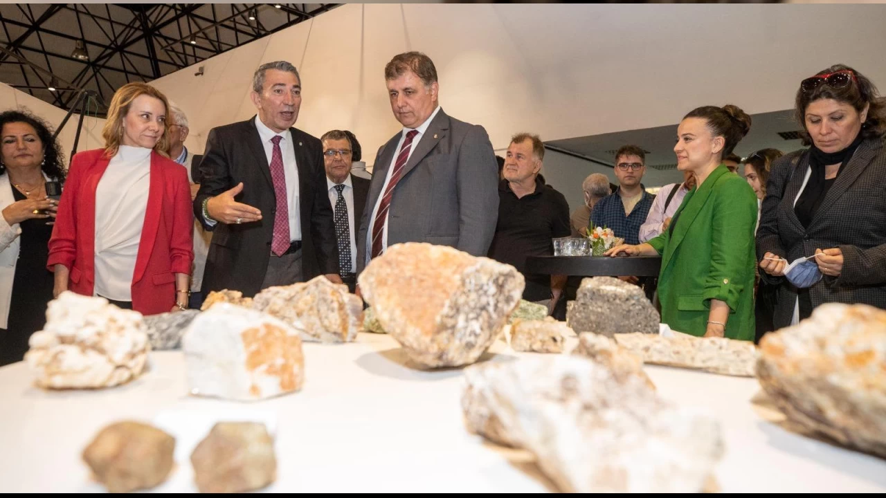   �zmir aktif faylar �zerinde