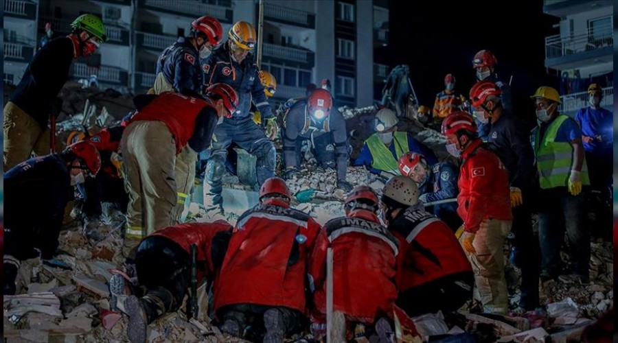 �zmir'de bilan�o a��rla��yor