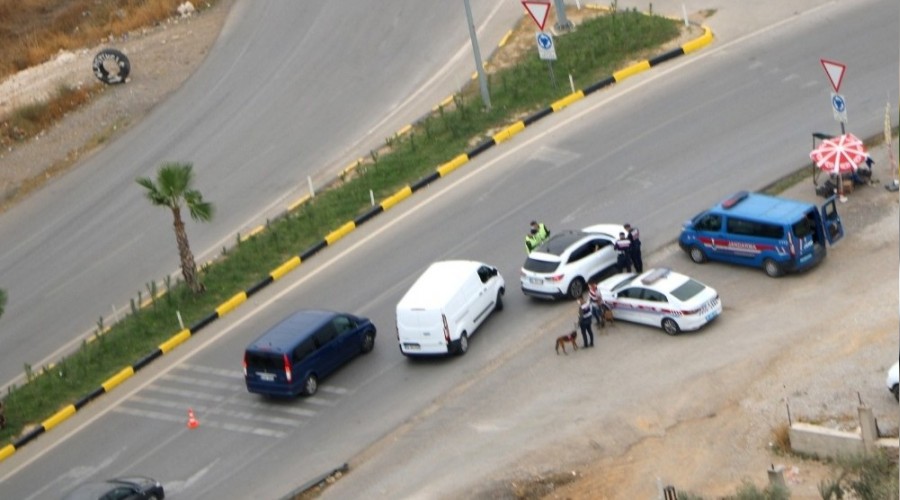 zmir'de helikopterli trafik denetimi