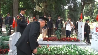Jandarma Genel Komutanl'nn 186'nc kurulu yl dnmnde ehitler kabri banda anld