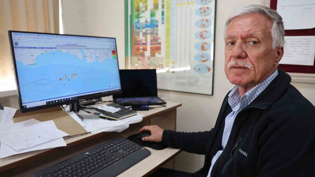 Jeoloji Uzman aklad esas tehlike o blgede