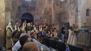 Katliam ve tecavüz adasında Ermeni ayini