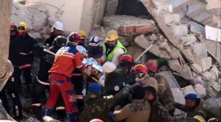 Kepe operatr fark etti... 202'nci saatte enkazdan canl karld
