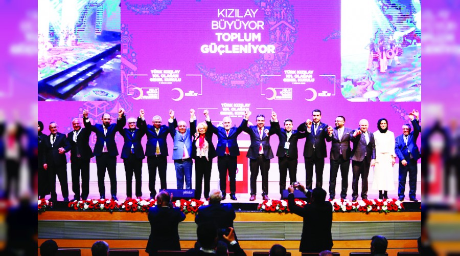 Kerem K�n�k, yeniden K�z�lay Genel Ba�kan�