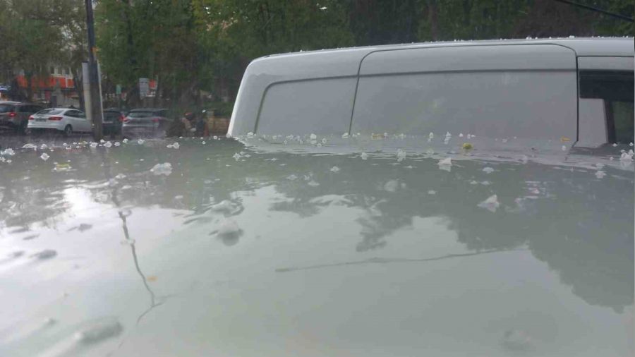 Kırklareli'de sağanak ve dolu etkili oldu