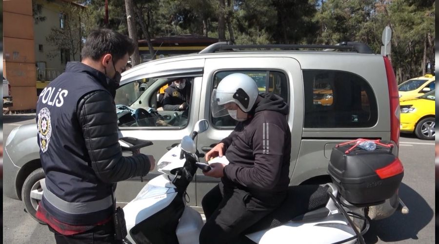 K�rm�z�ya d�nen Gaziantep'te denetimler s�r�yor