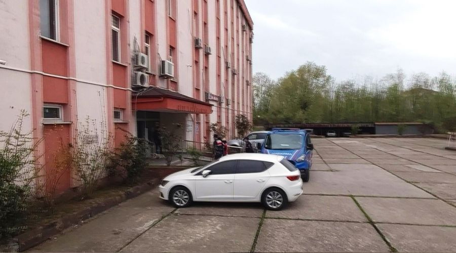 K�z�n� d�ven kay�npederini vurdu