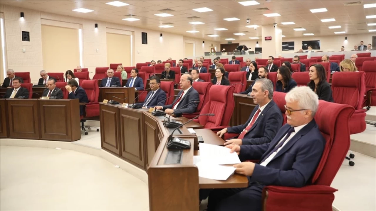 KKTC Meclisi Başkanı Ziya Öztürkler istifa etti