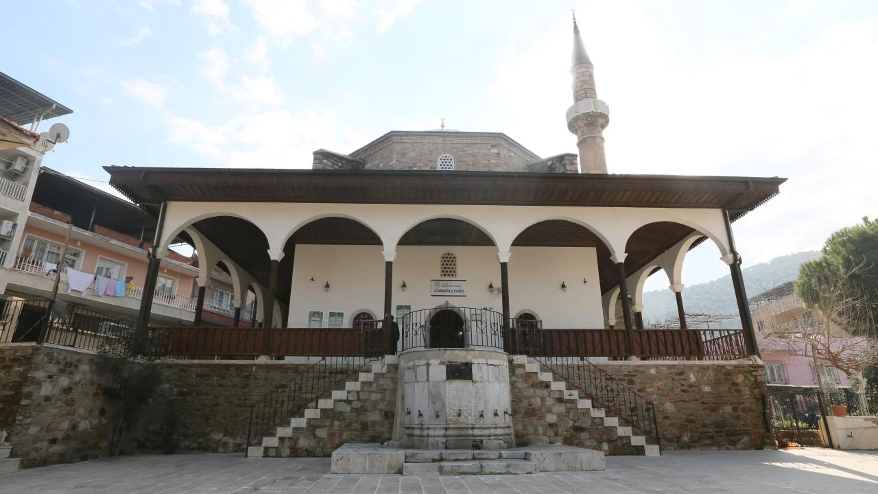 Koçarlı Cihanzade Mustafa Camii