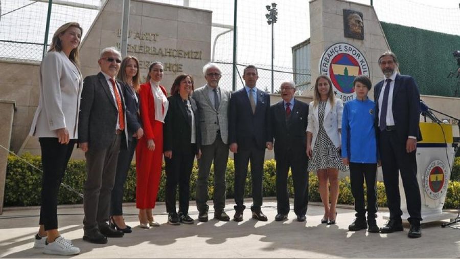 Koç'tan 28 şampiyonluk göndermesi