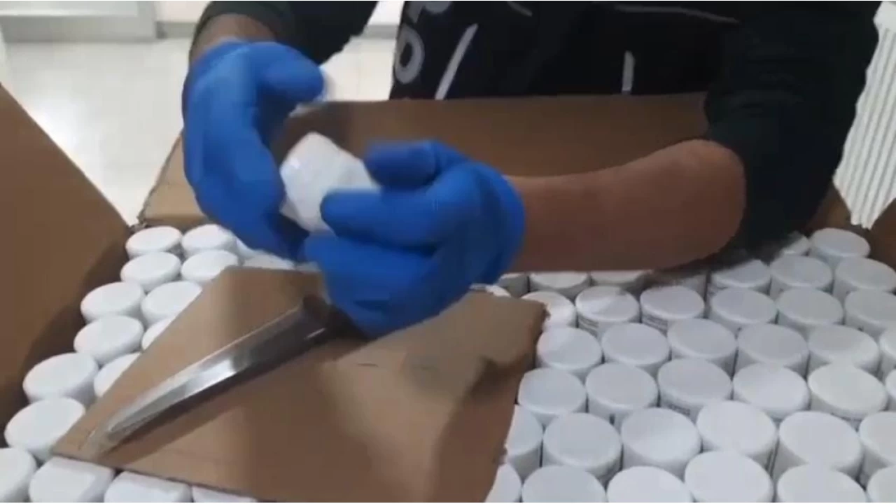 Konya'da iki haftada 244 bin 419 adet uyuşturucu hap ele geçirildi
