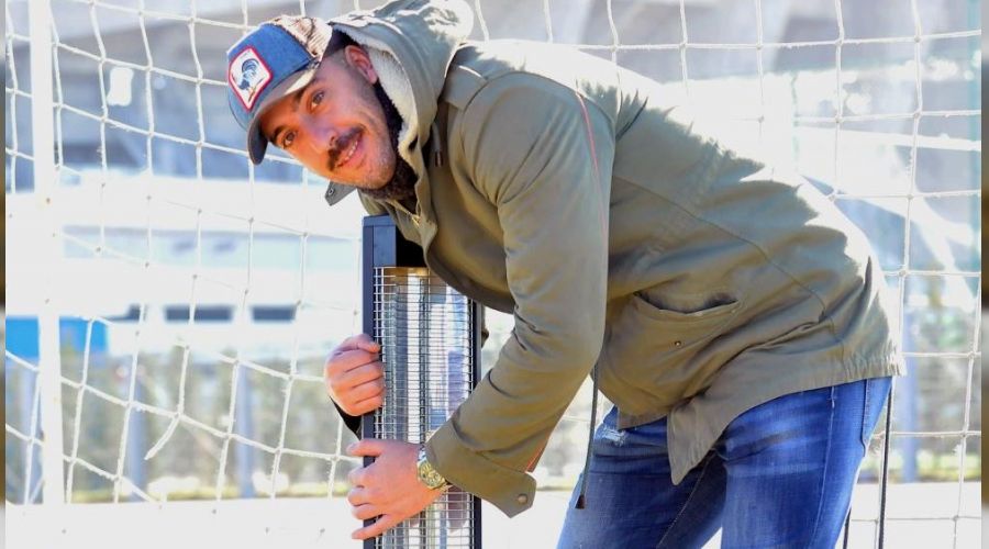 Kupa ma��nda titreyen Viviano: Olimpiyat Stad�, �zlanda'dan daha so�uk
