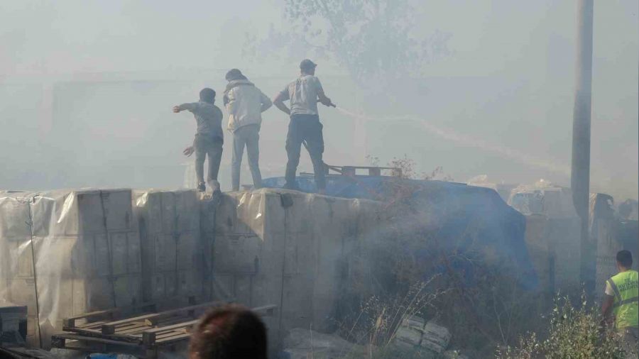 K�tahya'daki an�z yang�n� porselen fabrikas�na s��rad�