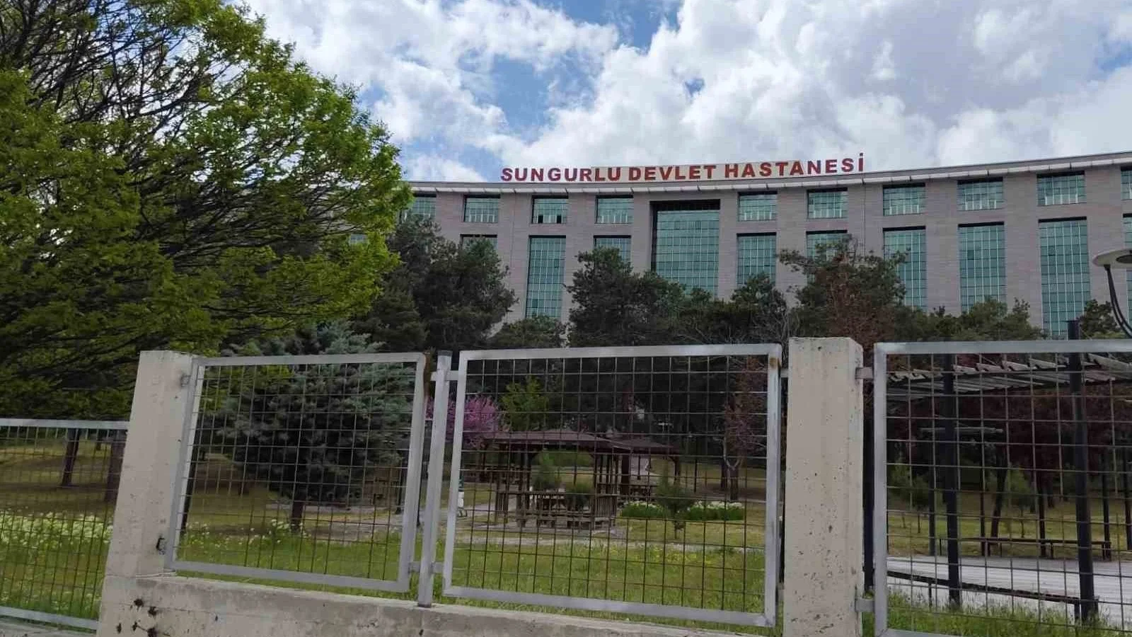 KYK yurdunda zehirlenme vakas�: 55 ��renci hastaneye ba�vurdu