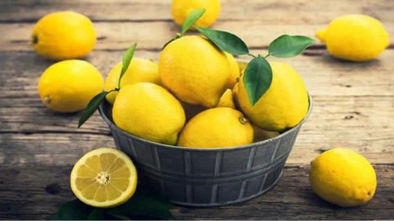 Limonlu suyun ayaklara faydas� �a��rt�yor