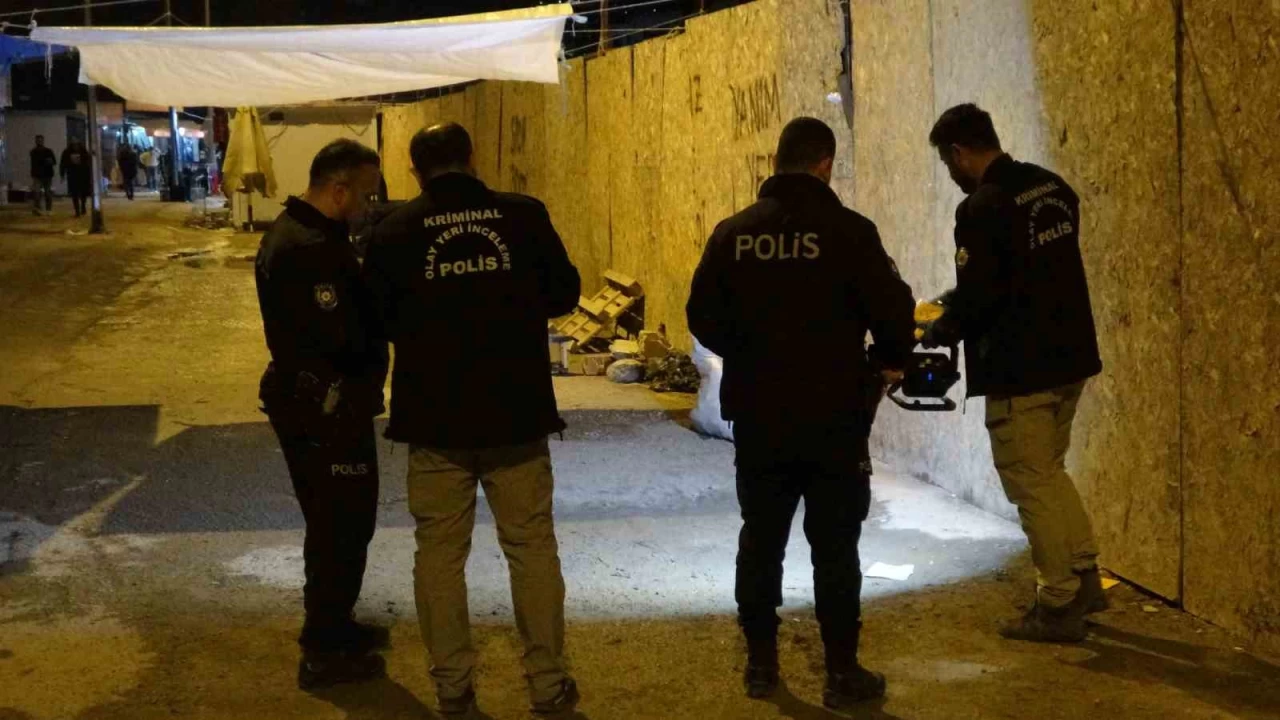 Malatya'da iki grup aras�nda b��akl� kavga: 2 a��r yaral�