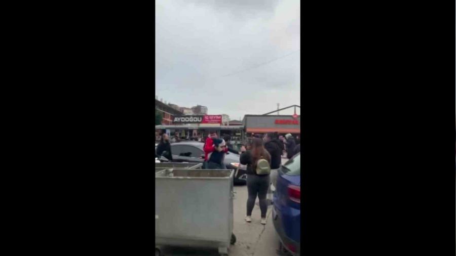Maltepe'de minibslerin meydan sava: Sopalarla saldrdlar