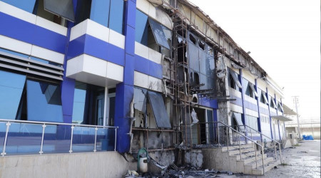 Manisa'da sebze-meyve işletmesinde yangın