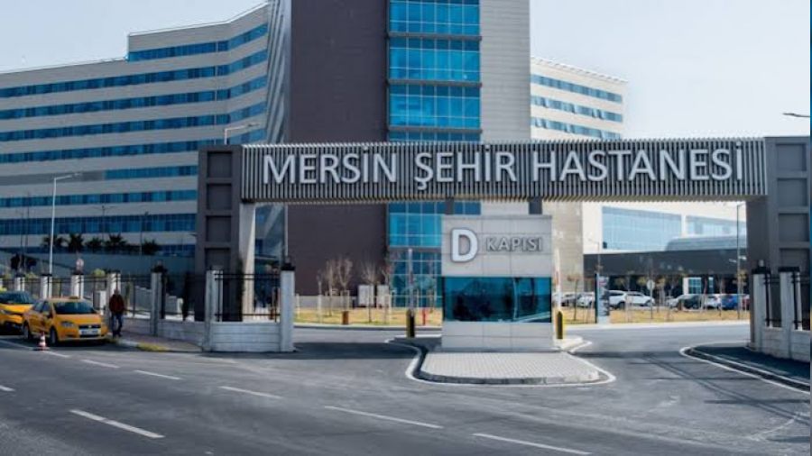 Mersin'de hasta yakınlarına polis müdahale etti