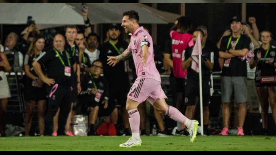 Messi'den harika ba�lang��