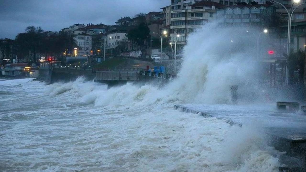 Meteorolojiden Güneydoğu için sağanak, Karadeniz için fırtına uyarısı