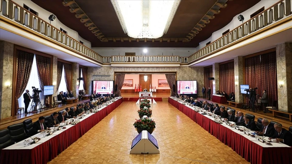 MHP komisyonun �al��ma s�resinin uzat�lmas�n� istiyor