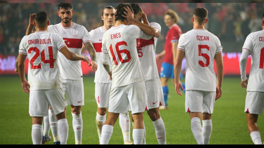 Milliler y�l� galibiyetle kapatt� 