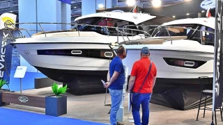 Milyonluk tekneler İzmir'de vitrine çıktı