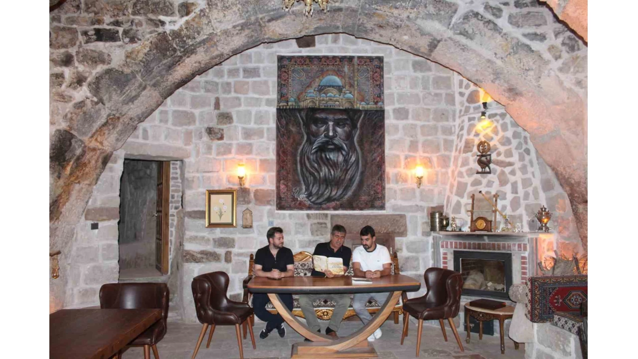 Mimar Sinan'n halya ilenen resmi byk beeni topluyor